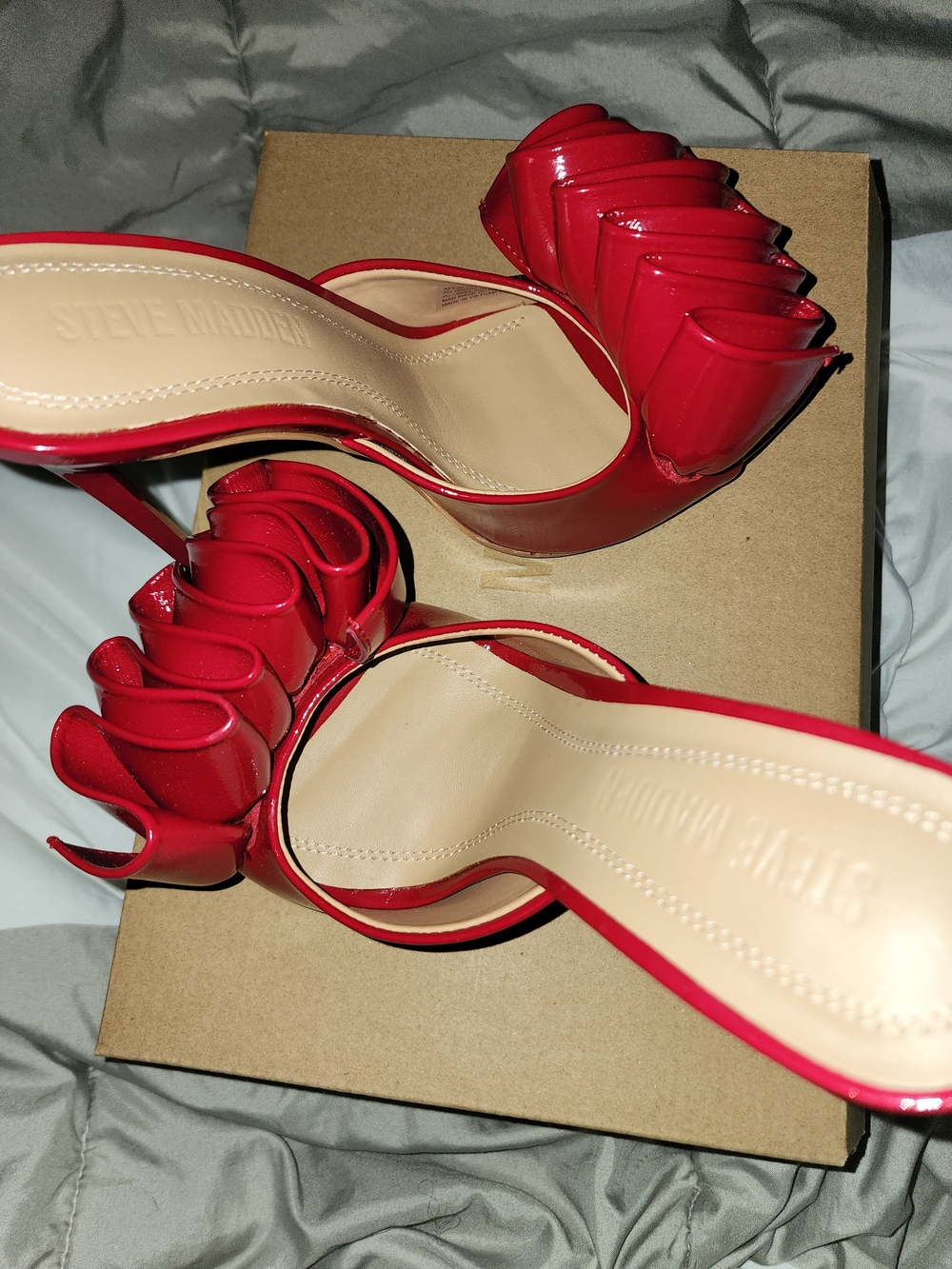 Finity Red Ruffle Slide Mule - Picture 5 of 7